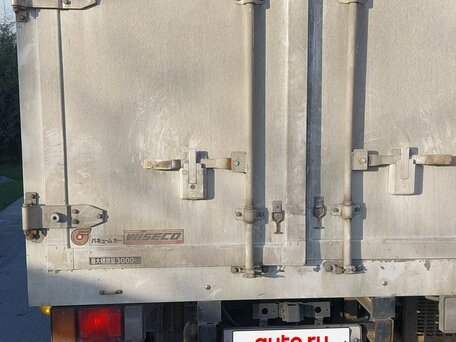 2013 Isuzu Elf (N-series), белый, 2000000 рублей, вид 3