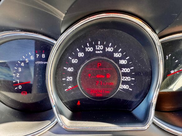 2013 Kia Ceed II, коричневый, 840000 рублей - вид 10
