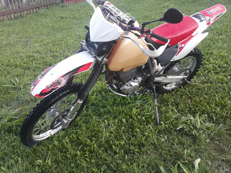 2000 Honda XR 400, белый, 370000 рублей, вид 3