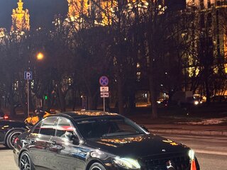 2017 Mercedes-Benz E-Класс 300 V (W213, S213, C238), чёрный, 2750000 рублей, вид 2