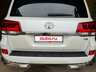 2017 Toyota Land Cruiser 200 Series Рестайлинг 2, белый, 12500000 рублей, вид 5