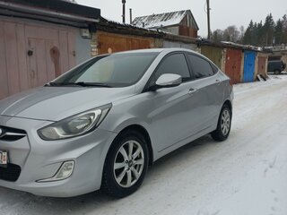 2012 Hyundai Solaris I, серебристый, 910000 рублей, вид 1