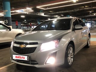 2013 Chevrolet Cruze I Рестайлинг, серебристый, 650000 рублей, вид 1