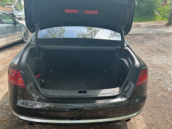 2010 Audi A8 III (D4), чёрный, 1350000 рублей - вид 12