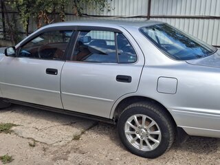 1992 Toyota Camry III (XV10), серый, 250000 рублей, вид 5