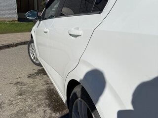 2014 Chevrolet Aveo II, белый, 700000 рублей, вид 2