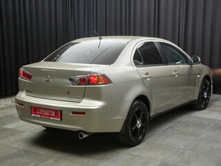 2010 Mitsubishi Lancer X, бежевый, 649000 рублей, вид 4