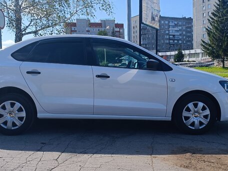 2012 Volkswagen Polo V, белый, 710000 рублей, вид 2