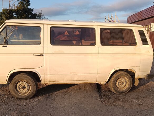 1988 Volkswagen Transporter 5-speed T3, белый - вид 2