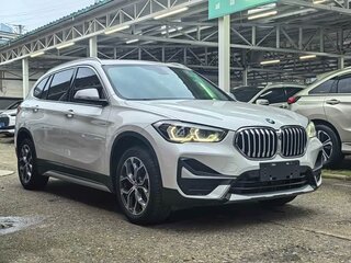 2022 BMW X1 Long 20Li sDrive II (F48) Рестайлинг, белый, 1825000 рублей, вид 3