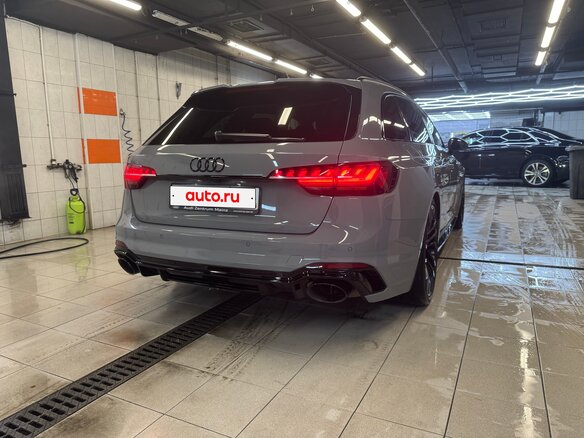2021 Audi RS 4 IV (B9) Рестайлинг, серый, 8500000 рублей - вид 3