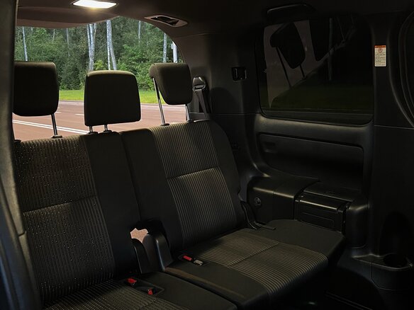 2018 Toyota Voxy III (R80) Рестайлинг, чёрный, 2080000 рублей - вид 20