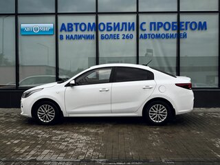 2018 Kia Rio IV, белый, 1453000 рублей, вид 2