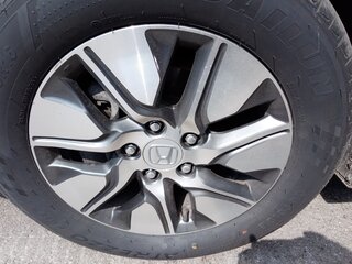 2015 Honda Stepwgn V, серебристый, 1760000 рублей, вид 3