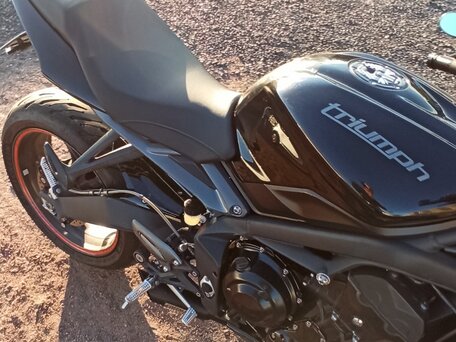 2012 Triumph Street Triple, чёрный, 580000 рублей, вид 3