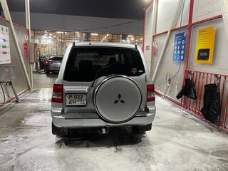 2004 Mitsubishi Pajero iO, серый, 700000 рублей, вид 3