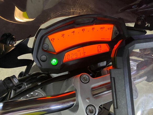 2008 Ducati Monster 696, жёлтый - вид 18