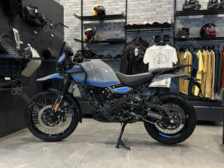 2026 Royal Enfield Himalayan, голубой, 585000 рублей, вид 4