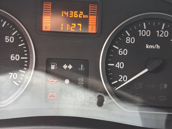 2010 Renault Logan I Рестайлинг, белый, 900000 рублей - вид 5