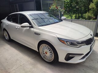 2019 Kia Optima IV Рестайлинг, белый, 2000000 рублей, вид 2