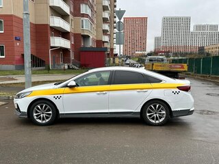 2019 Hyundai Sonata VII (LF) Рестайлинг, белый, 1700000 рублей, вид 5