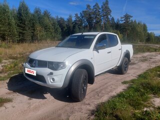 2013 Mitsubishi L200 IV, белый, 1000000 рублей, вид 1