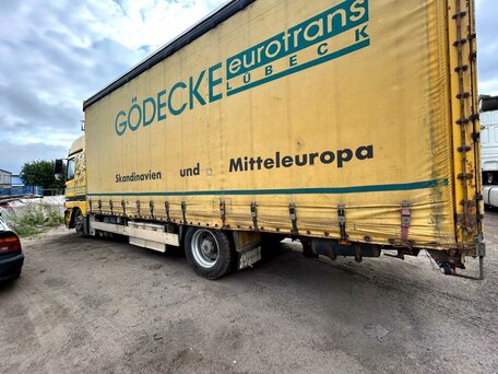 1997 Mercedes-Benz Actros, жёлтый, 1400000 рублей, вид 4