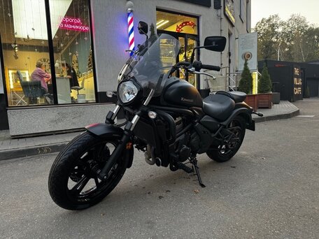 2020 Kawasaki EN650 Vulcan S, чёрный, 880000 рублей, вид 4