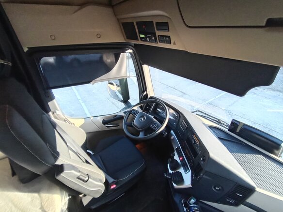 2023 Mercedes-Benz Actros, белый, 12500000 рублей - вид 1