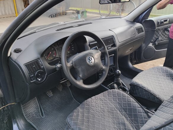1998 Volkswagen Golf IV, синий, 275000 рублей - вид 3