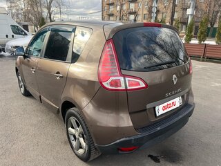 2011 Renault Scenic III, коричневый, 570000 рублей, вид 4