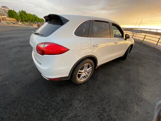 2012 Porsche Cayenne Diesel II (958), белый, 2590000 рублей, вид 4