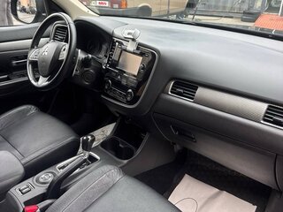 2013 Mitsubishi Outlander III, чёрный, 1530000 рублей, вид 4