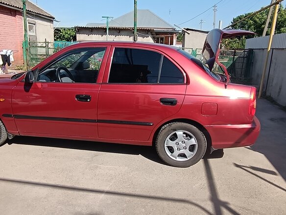 2005 Hyundai Accent ТагАЗ II, красный, 450000 рублей - вид 1