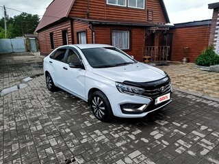 2024 Lada (ВАЗ) Vesta I Рестайлинг (NG), белый, 1310000 рублей, вид 2