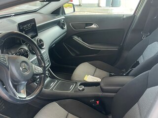 2018 Mercedes-Benz GLA 200 I (X156) Рестайлинг, синий, 1850000 рублей, вид 3