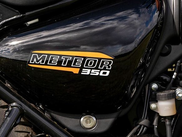 2026 Royal Enfield Meteor, оранжевый, 509000 рублей - вид 18