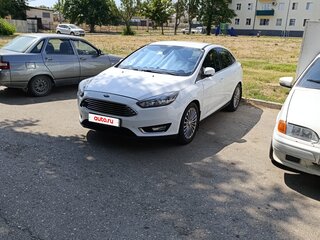 2016 Ford Focus III Рестайлинг, белый, 950000 рублей, вид 2