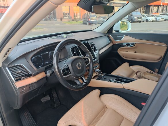 2022 Volvo XC90 II Рестайлинг 1, белый, 4850000 рублей - вид 15