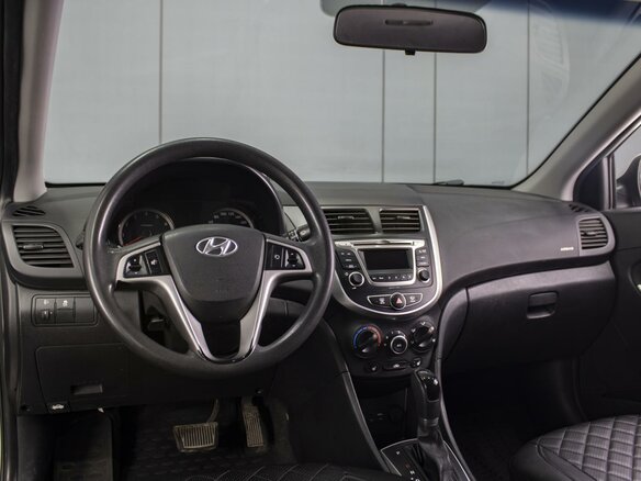 2016 Hyundai Solaris I Рестайлинг, серебристый - вид 4
