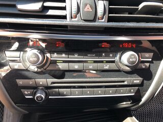 2017 BMW X5 40d III (F15), серебристый, 4400000 рублей, вид 4