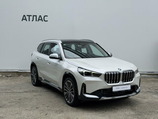 2024 BMW X1 Long 25Li xDrive III (U11/U12), белый, 5790000 рублей, вид 3