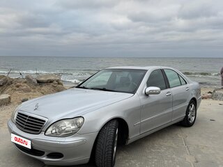 2001 Mercedes-Benz S-Класс 320 IV (W220), серебристый, 1000000 рублей, вид 2