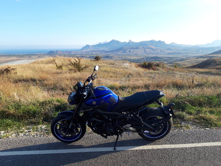 2019 Yamaha MT-09 (FZ-09), синий, 949999 рублей, вид 3