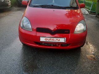 2001 Toyota Vitz I (P10), красный, 400000 рублей, вид 2