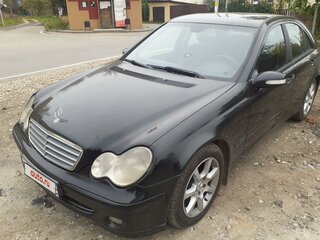 2005 Mercedes-Benz C-Класс 180 II (W203) Рестайлинг, чёрный, 575000 рублей, вид 1
