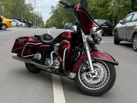 2008 Harley-Davidson Electra Glide, красный, 850000 рублей, вид 1