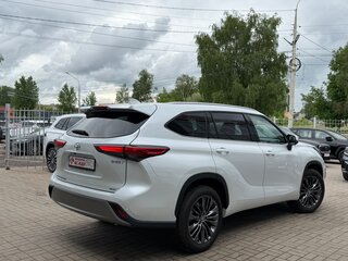 2026 Toyota Highlander IV (XU70), белый, 5390000 рублей, вид 4