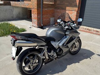 2008 Honda VFR 800, серебристый, 620000 рублей, вид 3