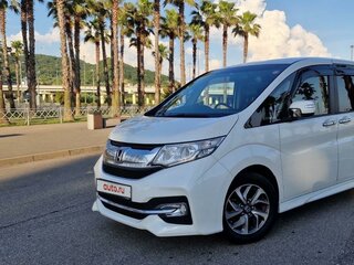 2015 Honda Stepwgn Spada V, белый, 1950000 рублей, вид 2